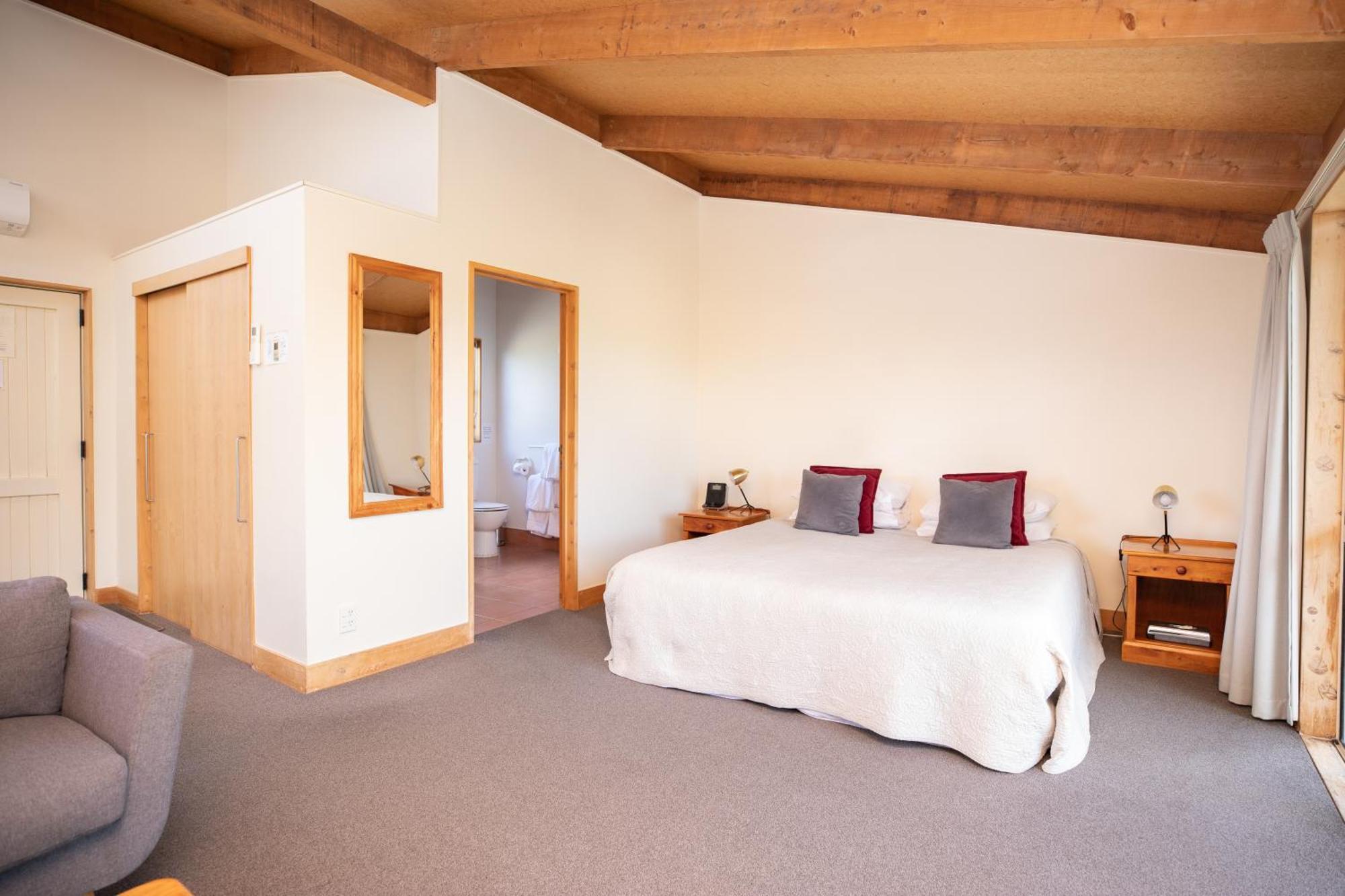 Margrain Vineyard Villas 마틴버러 외부 사진