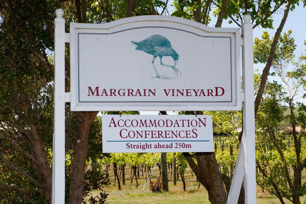 Margrain Vineyard Villas 마틴버러 외부 사진